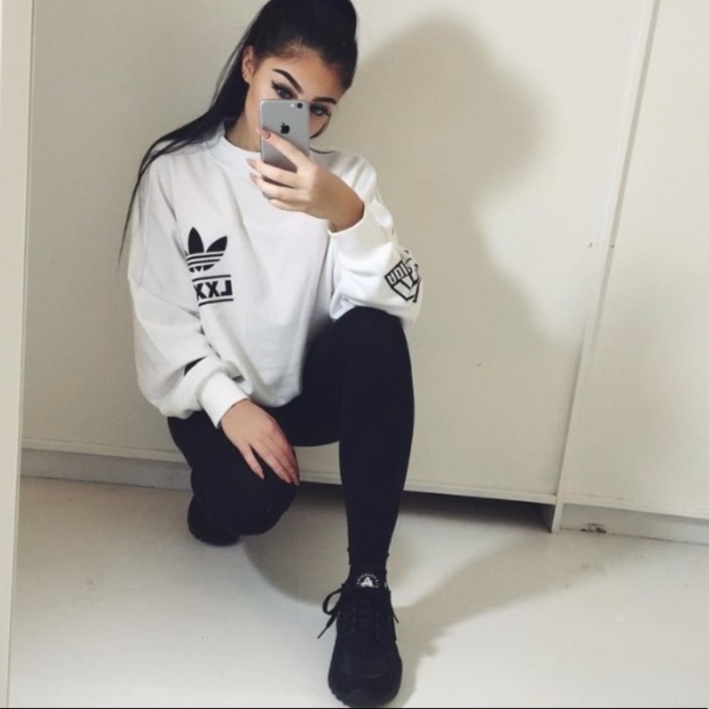 Nike black huaraches